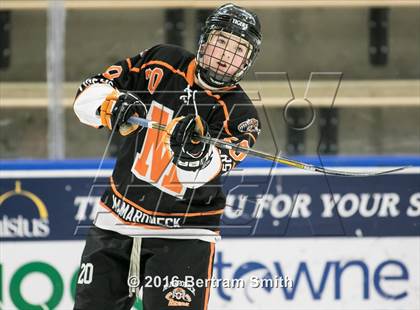 Thumbnail 1 in Mamaroneck vs. Pittsford (NYSPHSAA Division 1 Semifinal) photogallery.