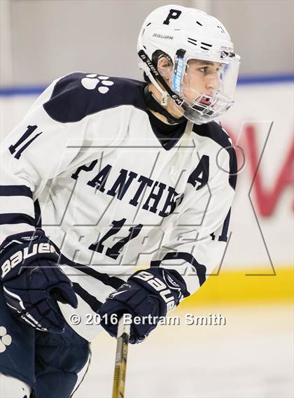 Thumbnail 1 in Mamaroneck vs. Pittsford (NYSPHSAA Division 1 Semifinal) photogallery.