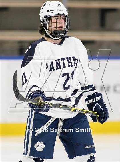 Thumbnail 2 in Mamaroneck vs. Pittsford (NYSPHSAA Division 1 Semifinal) photogallery.