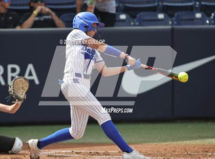 Thumbnail 2 in Bingham vs. Herriman (UHSAA 6A Final) photogallery.