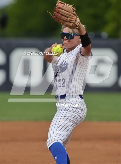 Thumbnail 3 in Bingham vs. Herriman (UHSAA 6A Final) photogallery.