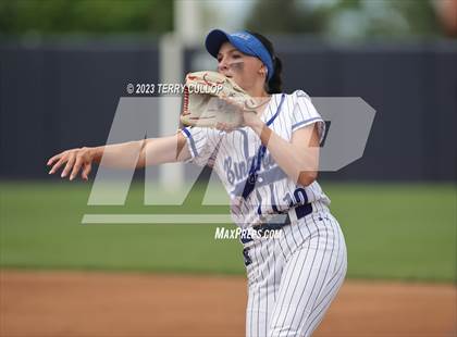 Thumbnail 3 in Bingham vs. Herriman (UHSAA 6A Final) photogallery.