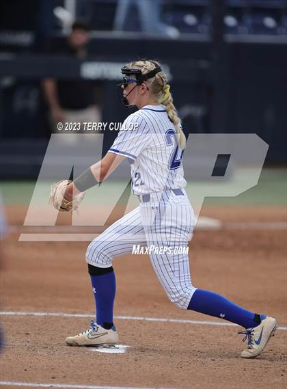 Thumbnail 2 in Bingham vs. Herriman (UHSAA 6A Final) photogallery.