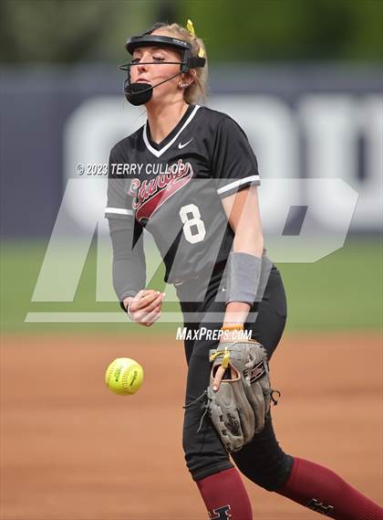 Thumbnail 2 in Bingham vs. Herriman (UHSAA 6A Final) photogallery.