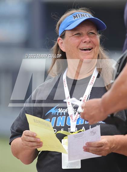 Thumbnail 3 in Bingham vs. Herriman (UHSAA 6A Final) photogallery.