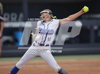 Thumbnail 2 in Bingham vs. Herriman (UHSAA 6A Final) photogallery.