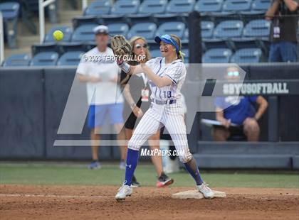 Thumbnail 2 in Bingham vs. Herriman (UHSAA 6A Final) photogallery.