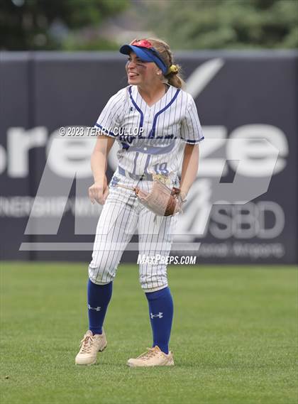 Thumbnail 2 in Bingham vs. Herriman (UHSAA 6A Final) photogallery.