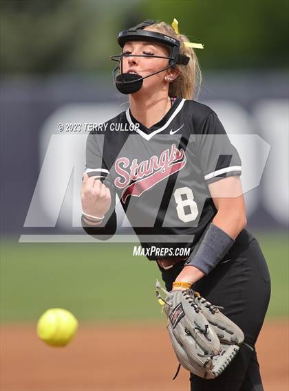 Thumbnail 3 in Bingham vs. Herriman (UHSAA 6A Final) photogallery.
