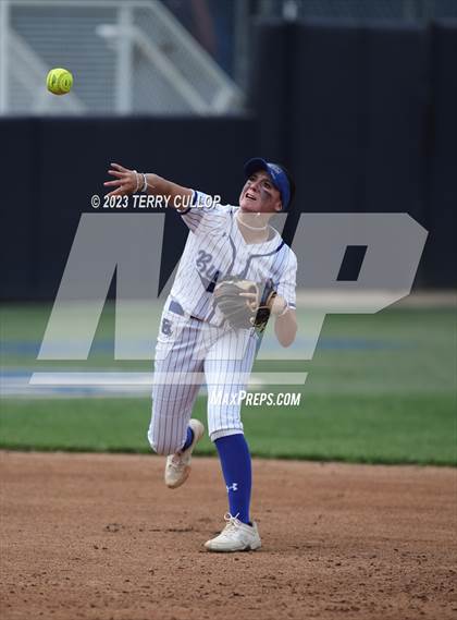 Thumbnail 3 in Bingham vs. Herriman (UHSAA 6A Final) photogallery.