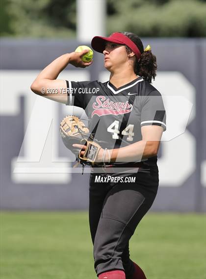Thumbnail 1 in Bingham vs. Herriman (UHSAA 6A Final) photogallery.