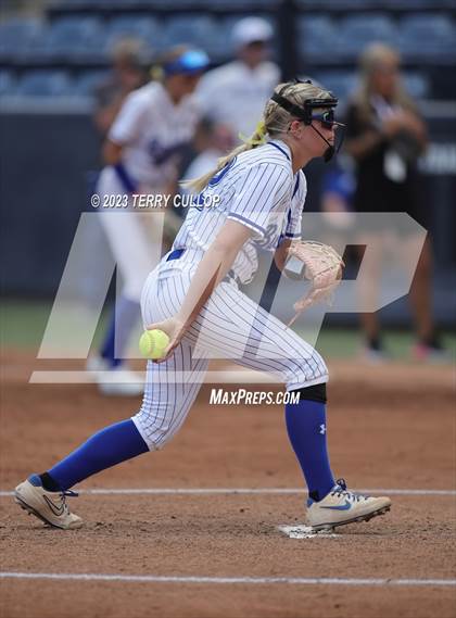 Thumbnail 2 in Bingham vs. Herriman (UHSAA 6A Final) photogallery.