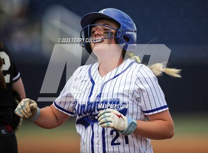Thumbnail 1 in Bingham vs. Herriman (UHSAA 6A Final) photogallery.