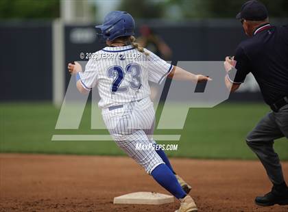 Thumbnail 3 in Bingham vs. Herriman (UHSAA 6A Final) photogallery.