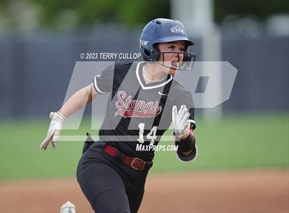 Thumbnail 2 in Bingham vs. Herriman (UHSAA 6A Final) photogallery.