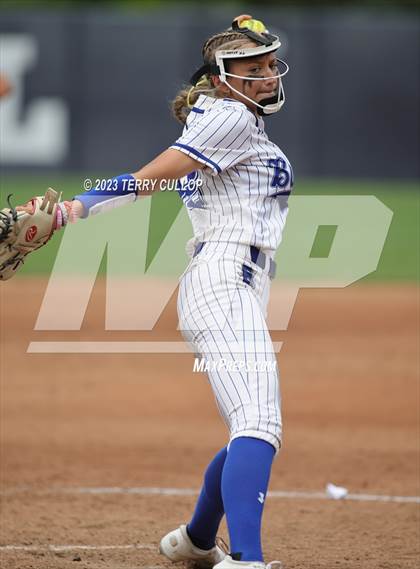 Thumbnail 1 in Bingham vs. Herriman (UHSAA 6A Final) photogallery.