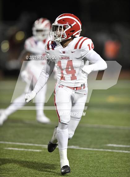 Thumbnail 2 in Mater Dei @ JSerra Catholic photogallery.