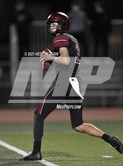 Thumbnail 2 in Mater Dei @ JSerra Catholic photogallery.