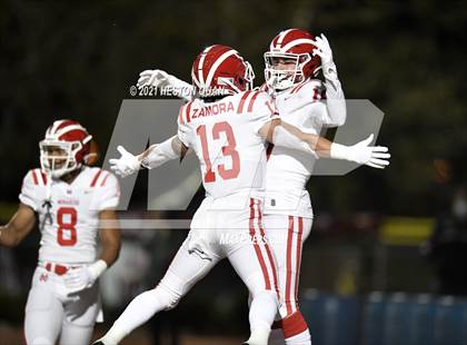 Thumbnail 2 in Mater Dei @ JSerra Catholic photogallery.