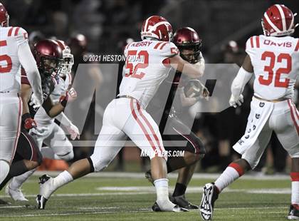 Thumbnail 1 in Mater Dei @ JSerra Catholic photogallery.