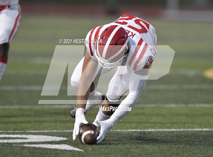 Thumbnail 2 in Mater Dei @ JSerra Catholic photogallery.