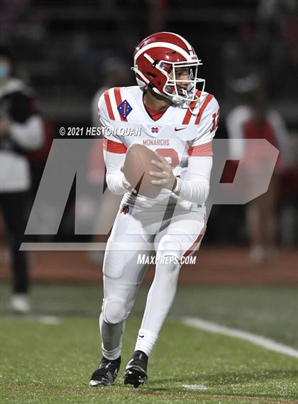 Thumbnail 1 in Mater Dei @ JSerra Catholic photogallery.