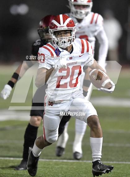 Thumbnail 1 in Mater Dei @ JSerra Catholic photogallery.