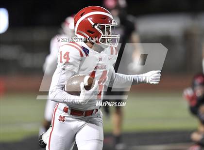 Thumbnail 2 in Mater Dei @ JSerra Catholic photogallery.