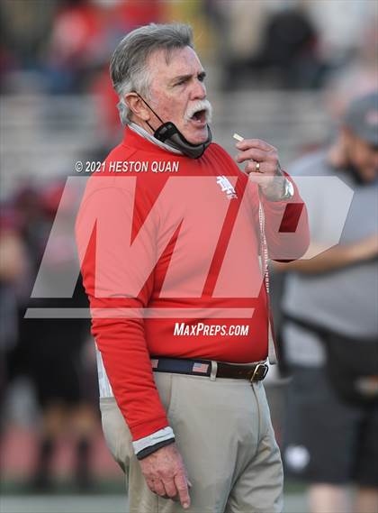 Thumbnail 3 in Mater Dei @ JSerra Catholic photogallery.