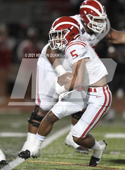 Thumbnail 3 in Mater Dei @ JSerra Catholic photogallery.