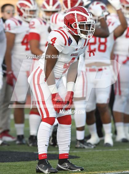 Thumbnail 2 in Mater Dei @ JSerra Catholic photogallery.