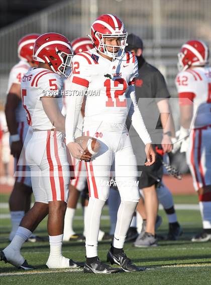 Thumbnail 2 in Mater Dei @ JSerra Catholic photogallery.