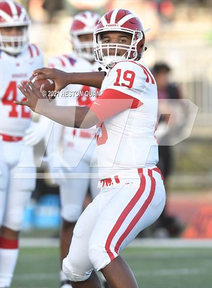 Thumbnail 2 in Mater Dei @ JSerra Catholic photogallery.