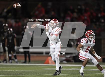 Thumbnail 2 in Mater Dei @ JSerra Catholic photogallery.