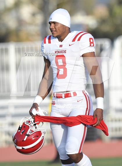 Thumbnail 1 in Mater Dei @ JSerra Catholic photogallery.