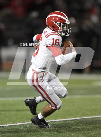 Thumbnail 2 in Mater Dei @ JSerra Catholic photogallery.