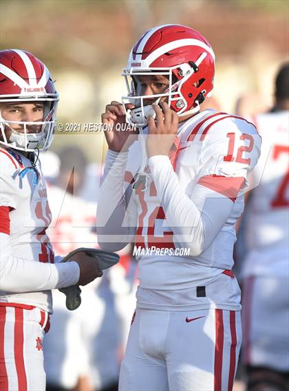 Thumbnail 3 in Mater Dei @ JSerra Catholic photogallery.