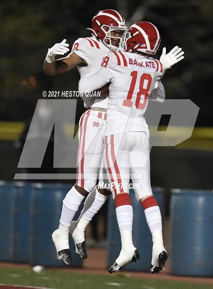 Thumbnail 2 in Mater Dei @ JSerra Catholic photogallery.