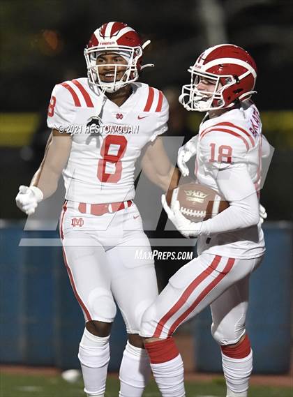 Thumbnail 1 in Mater Dei @ JSerra Catholic photogallery.