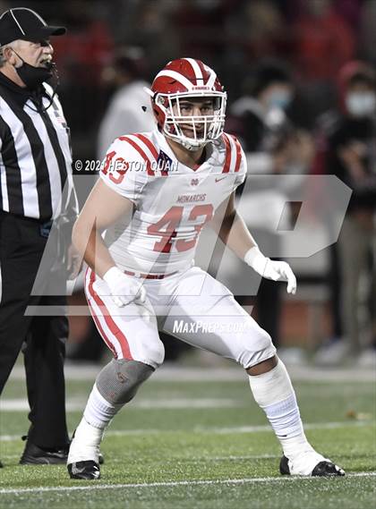 Thumbnail 3 in Mater Dei @ JSerra Catholic photogallery.