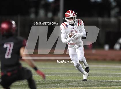 Thumbnail 3 in Mater Dei @ JSerra Catholic photogallery.