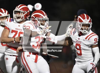 Thumbnail 2 in Mater Dei @ JSerra Catholic photogallery.