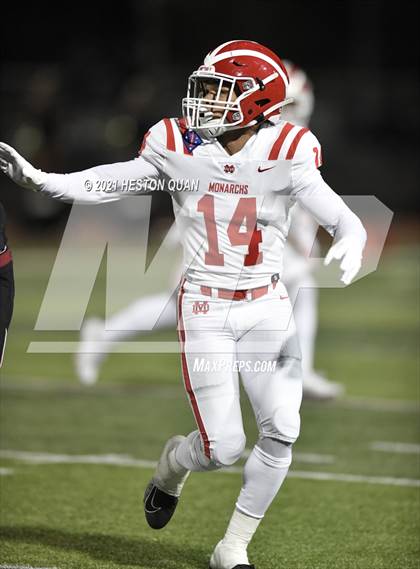 Thumbnail 3 in Mater Dei @ JSerra Catholic photogallery.