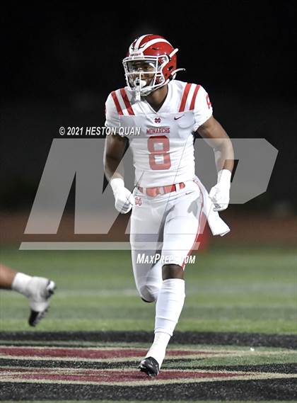 Thumbnail 1 in Mater Dei @ JSerra Catholic photogallery.