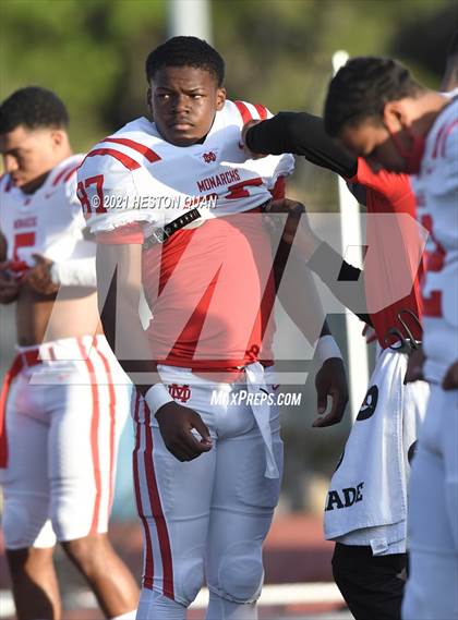 Thumbnail 1 in Mater Dei @ JSerra Catholic photogallery.