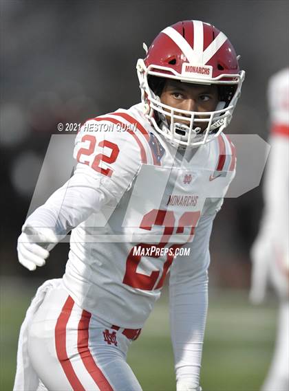 Thumbnail 2 in Mater Dei @ JSerra Catholic photogallery.