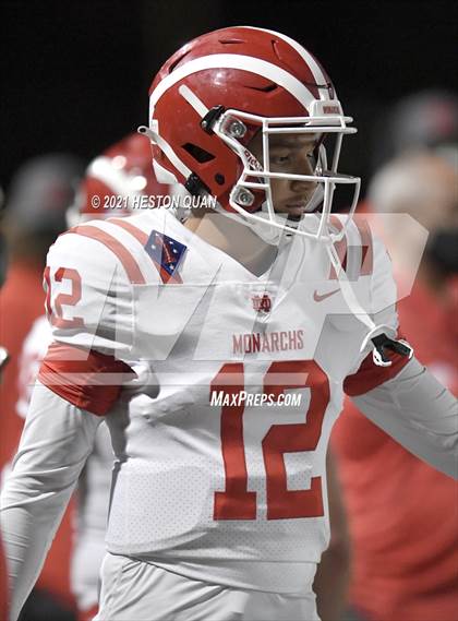 Thumbnail 2 in Mater Dei @ JSerra Catholic photogallery.