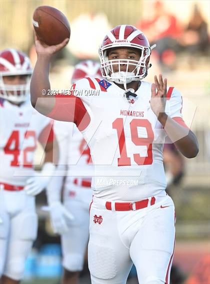 Thumbnail 1 in Mater Dei @ JSerra Catholic photogallery.