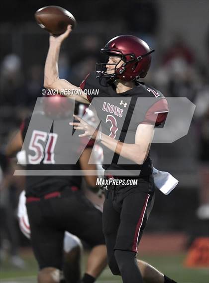 Thumbnail 1 in Mater Dei @ JSerra Catholic photogallery.