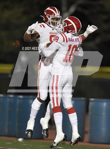 Thumbnail 3 in Mater Dei @ JSerra Catholic photogallery.